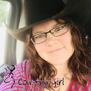 Meet your Posher, Carrie